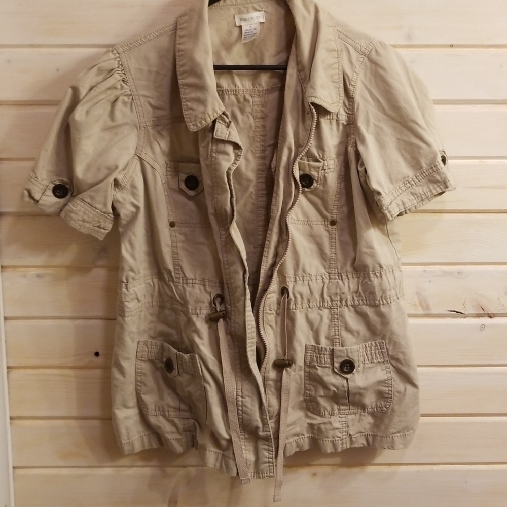 Maurice's short sleeve jacket - Picture 1 of 3